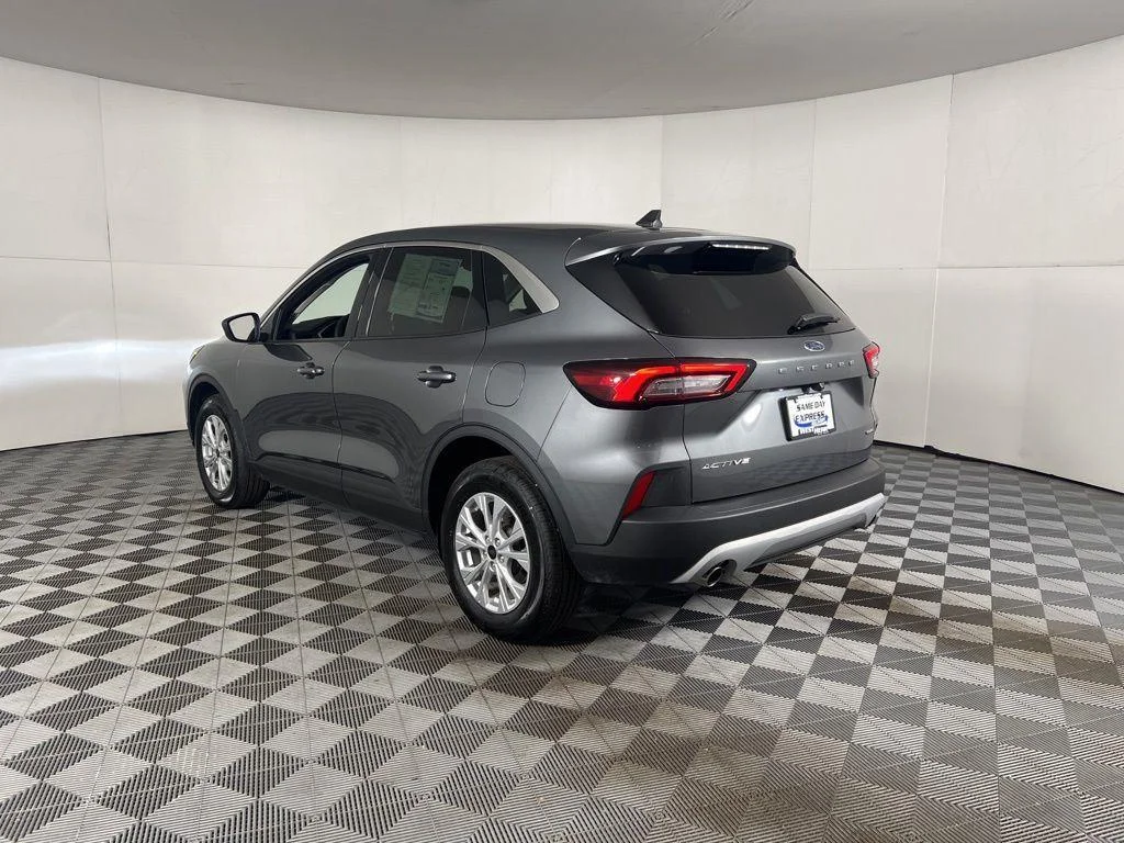 Used 2023 Gray Metallic Ford Active image 12