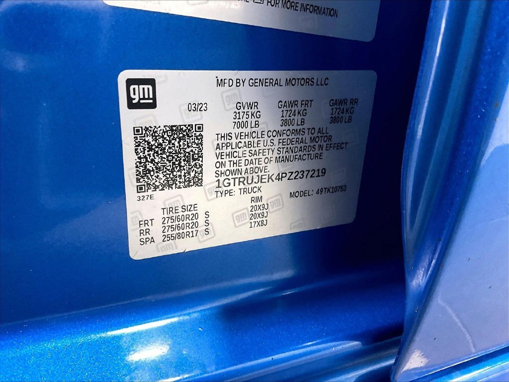 Used 2023 Blue GMC Elevation image 36