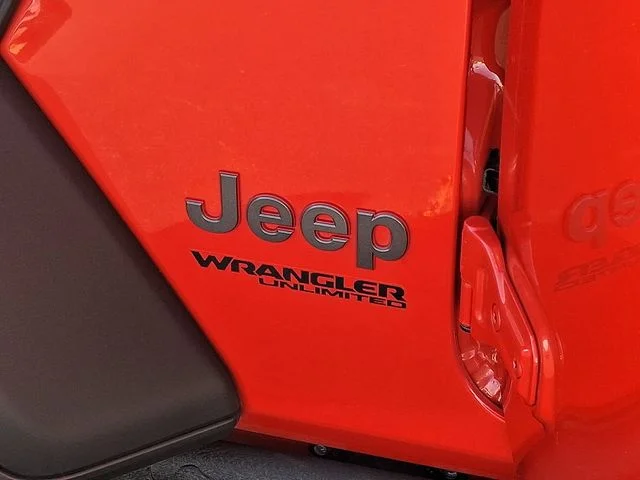 Used 2022 Red Jeep Unlimited Rubicon image 29