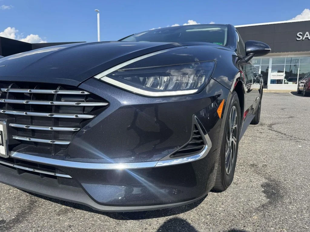 Used 2021 Blue Hyundai Blue image 12