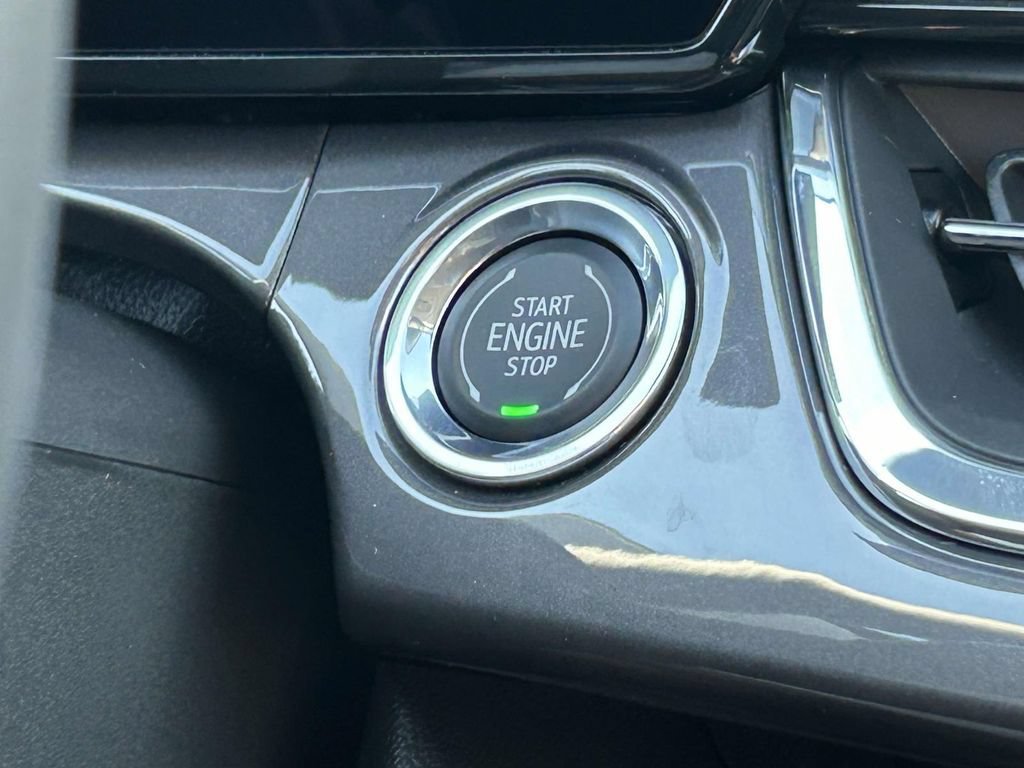 New 2026 Mosaic Black Metallic Chevrolet ACTIV image 24