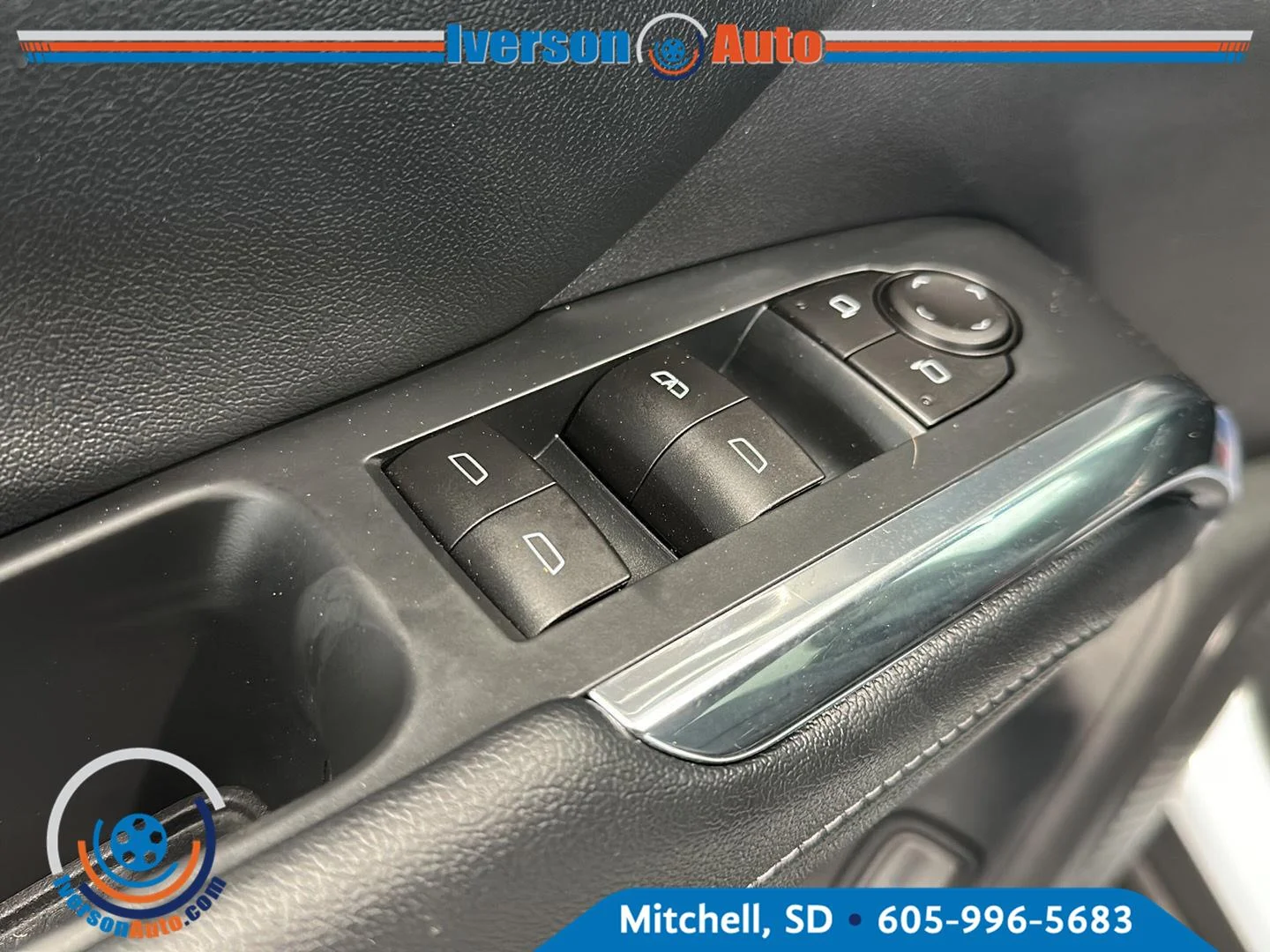 Used 2026 Summit White CHEVROLET AWD 4DR LT W/2LT image 14