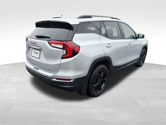 Used 2022 Quicksilver Metallic GMC AT4 image 7