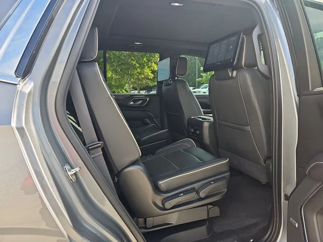 Used 2021 Gray Chevrolet Premier image 12