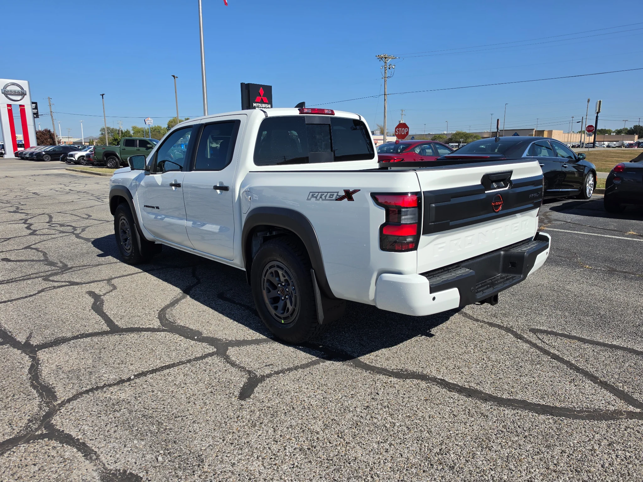 New 2027 Glacier White Nissan PRO-X image 4