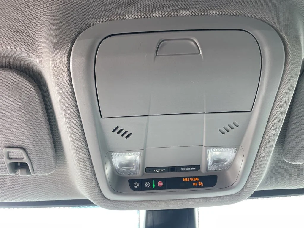Used 2023 Black GMC SLE image 24