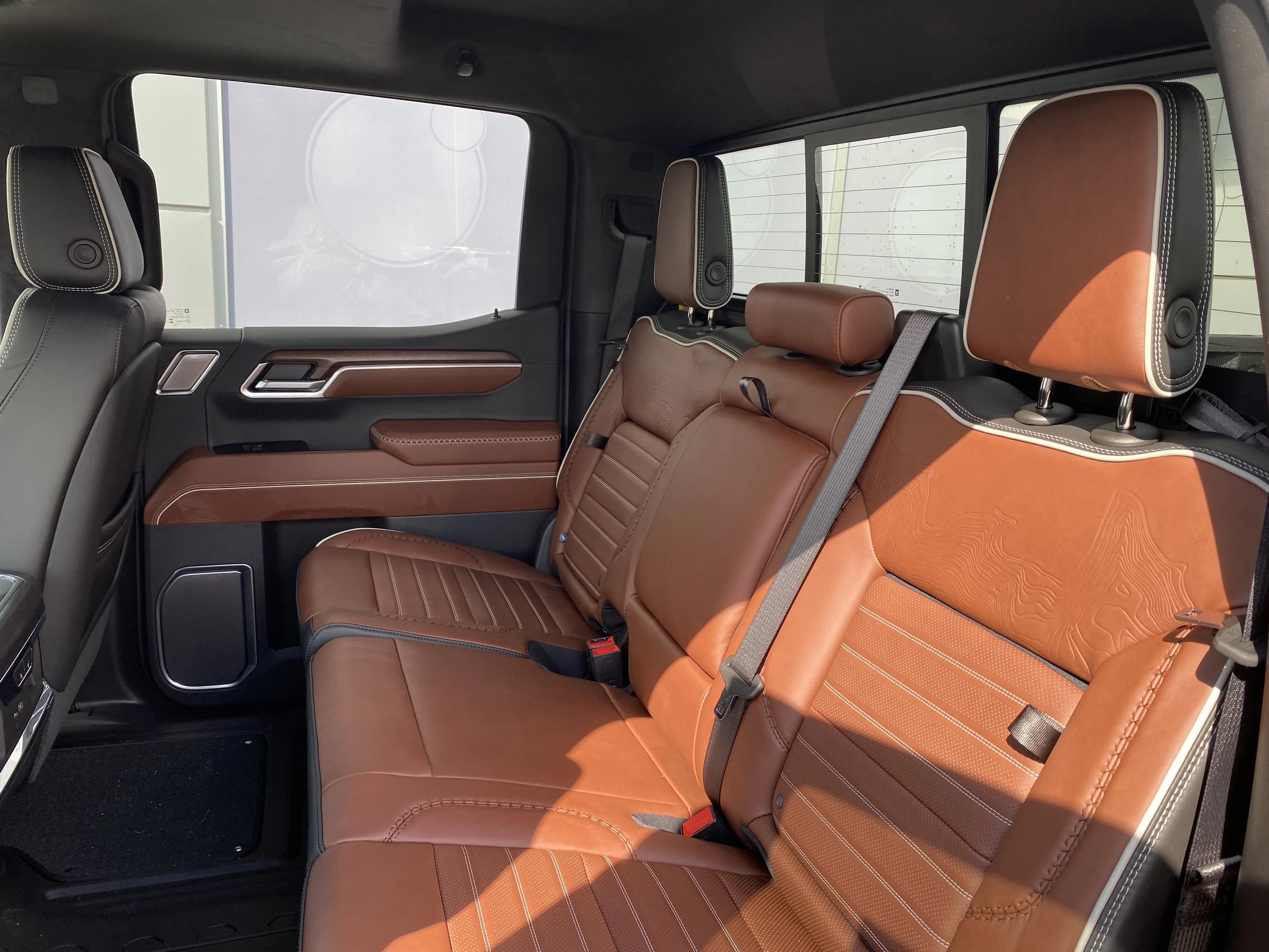 New 2026 ONYX BLACK GMC Denali Ultimate image 29