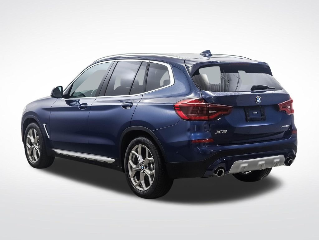 Used 2020 Blue Metallic BMW xDrive30i image 3
