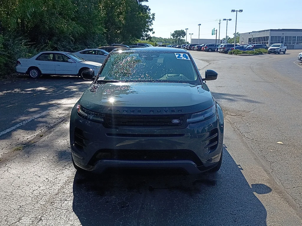 2024 Land Rover Range Rover Evoque P250 Dynamic SE, photo 8 of 12