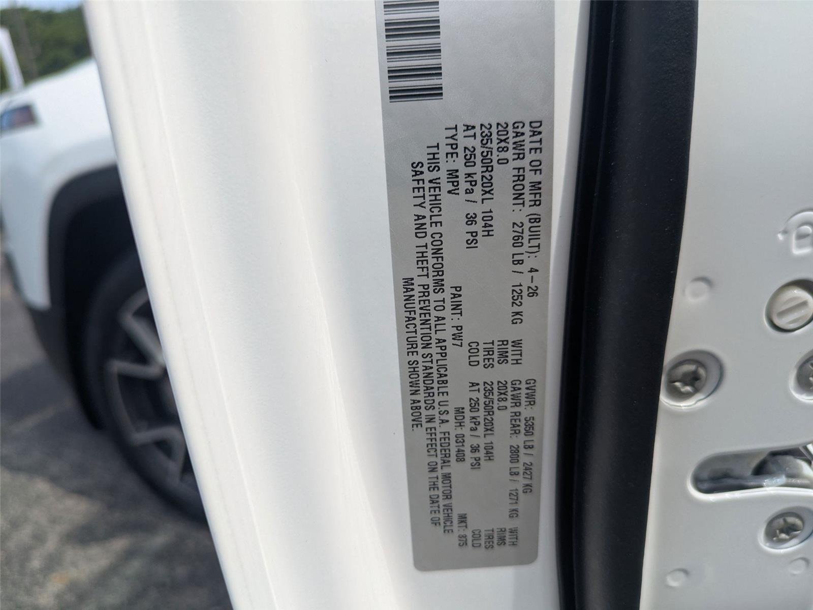 New 2026 Bright White Clear-Coat Exterior Paint Jeep Overland image 22