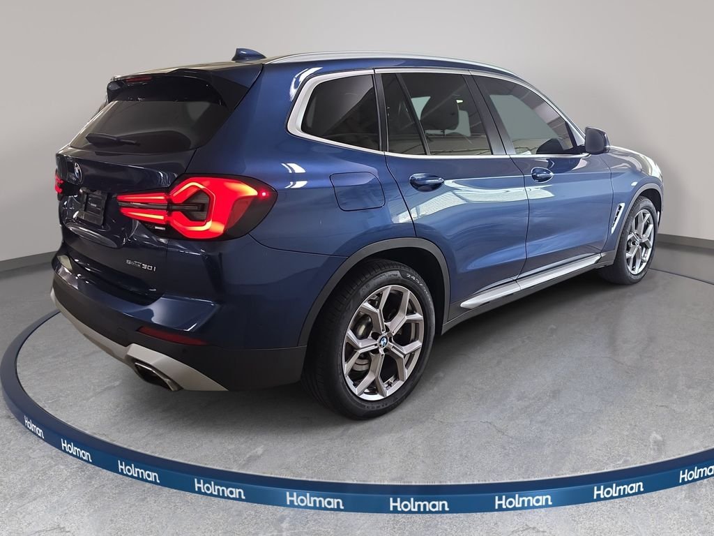 Used 2022 Phytonic Blue Metallic BMW sDrive30i image 7