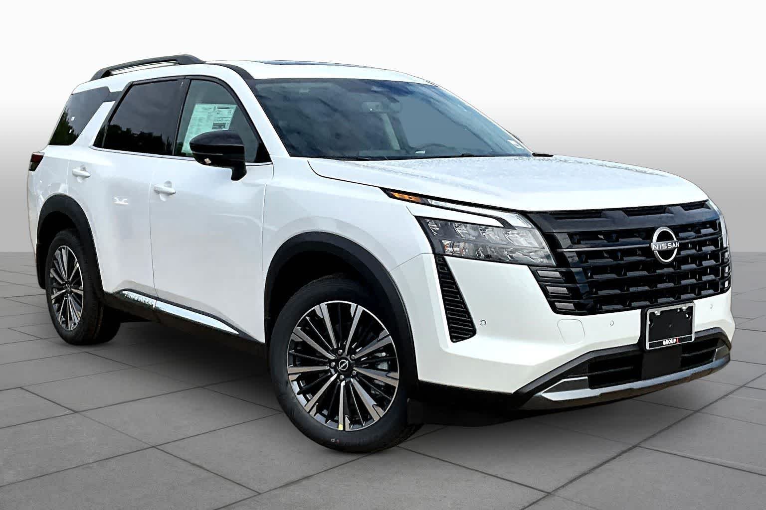 New 2026 Everest White Pearl TriCoat Nissan Platinum image 2