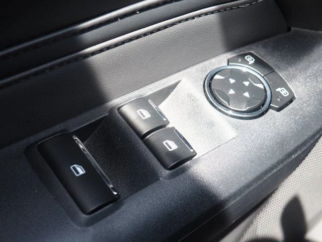 2025 Ford Mustang EcoBoost Premium Convertible - Photo 29