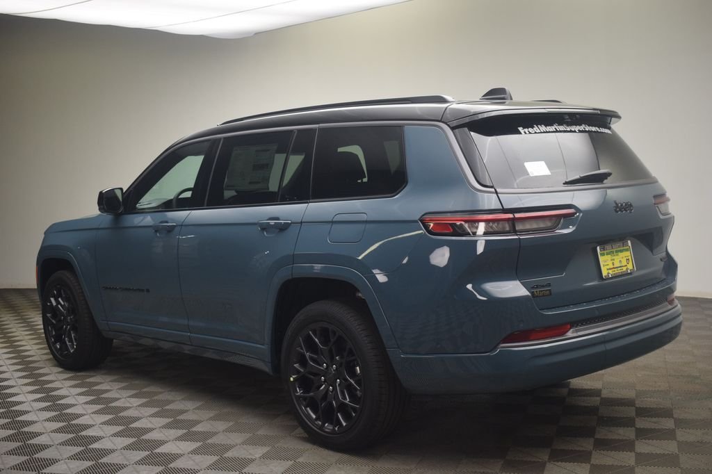 New 2026 Steel Blue Exterior Paint Jeep Summit image 12