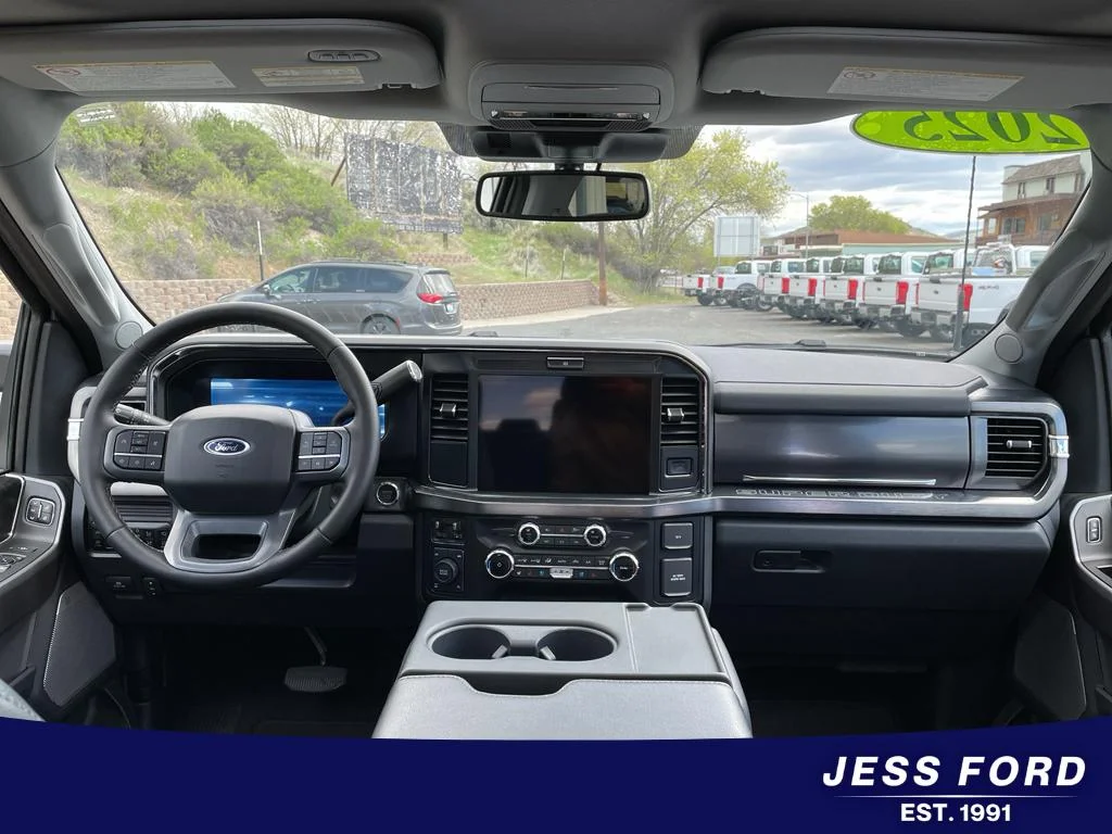 2025 Ford F-350 Super Duty Lariat - Photo 13