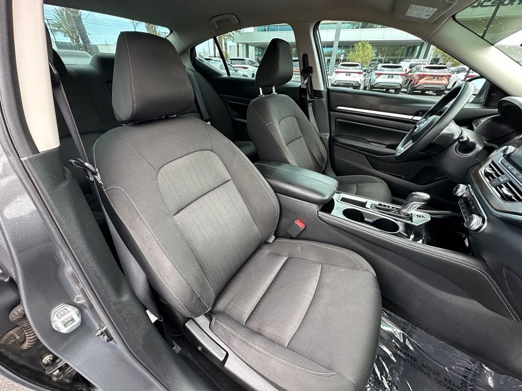 Used 2023 Gray Nissan 2.5 SV image 19