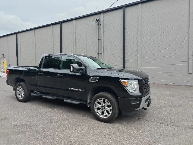 2024 Nissan Titan XD SV Crew Cab 4x4's photo