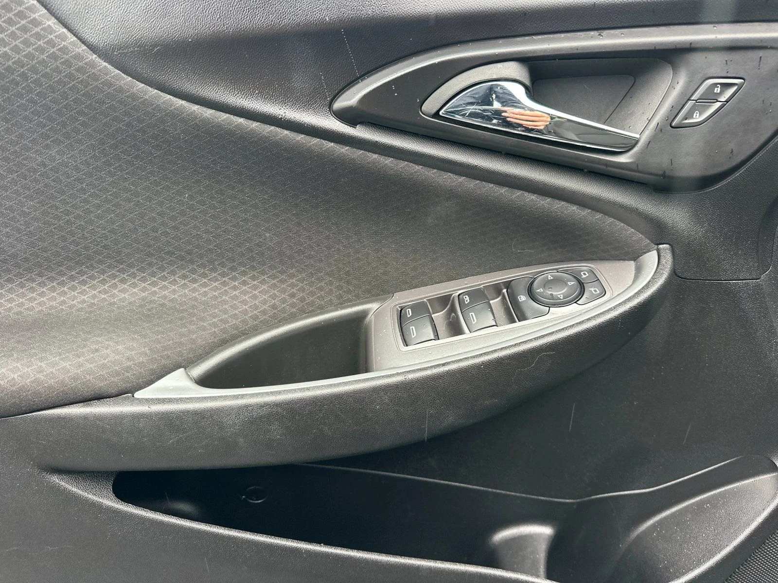 2024 Chevrolet Malibu 1LT - Photo 11