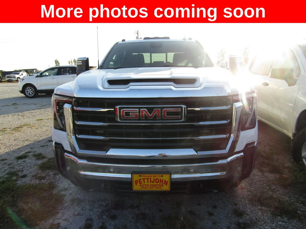 Used 2024 Summit White GMC SLT image 8