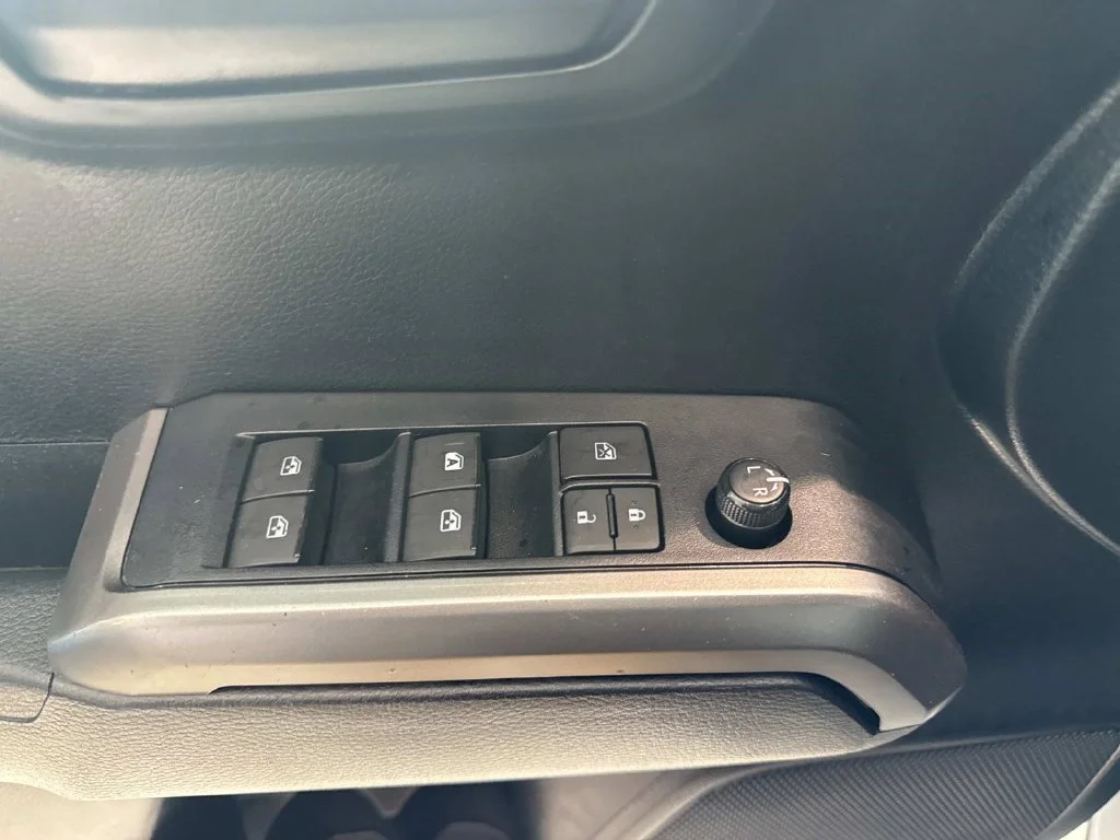 Used 2021 Silver Toyota SR5 image 16