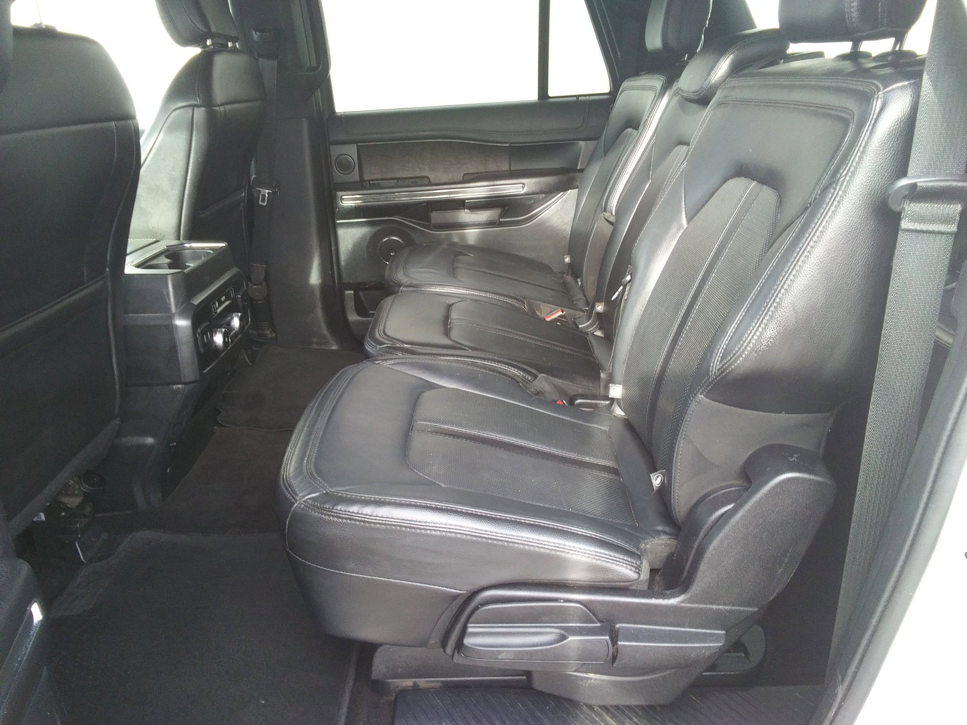 Used 2020 White Ford Limited image 12