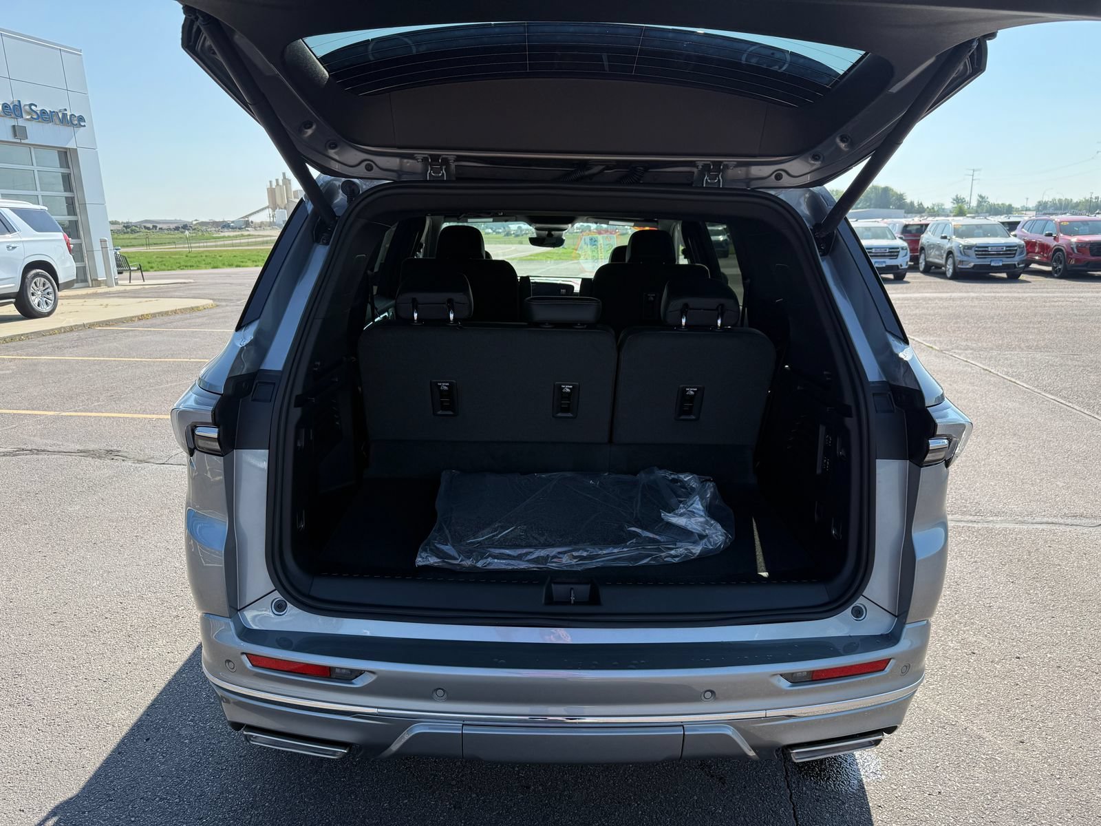 New 2026 Moonstone Gray Metallic Buick Avenir image 9
