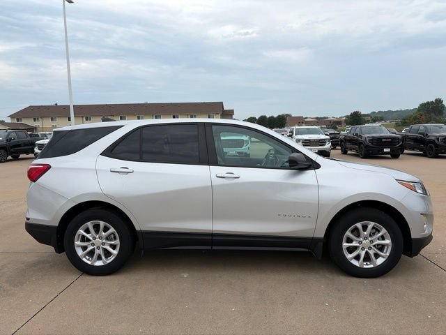 Used 2021 Chevrolet Equinox 1FL with VIN 3GNAX5EV4MS116423 for sale in Fort Madison, IA