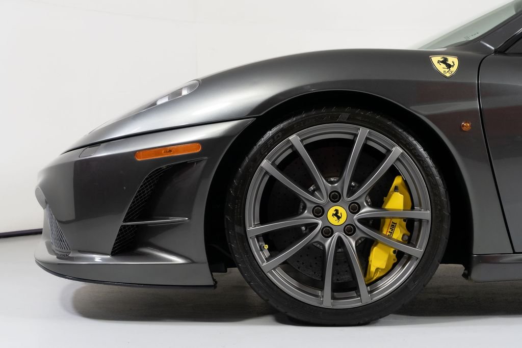 Used 2009 Gray Ferrari Scuderia image 12