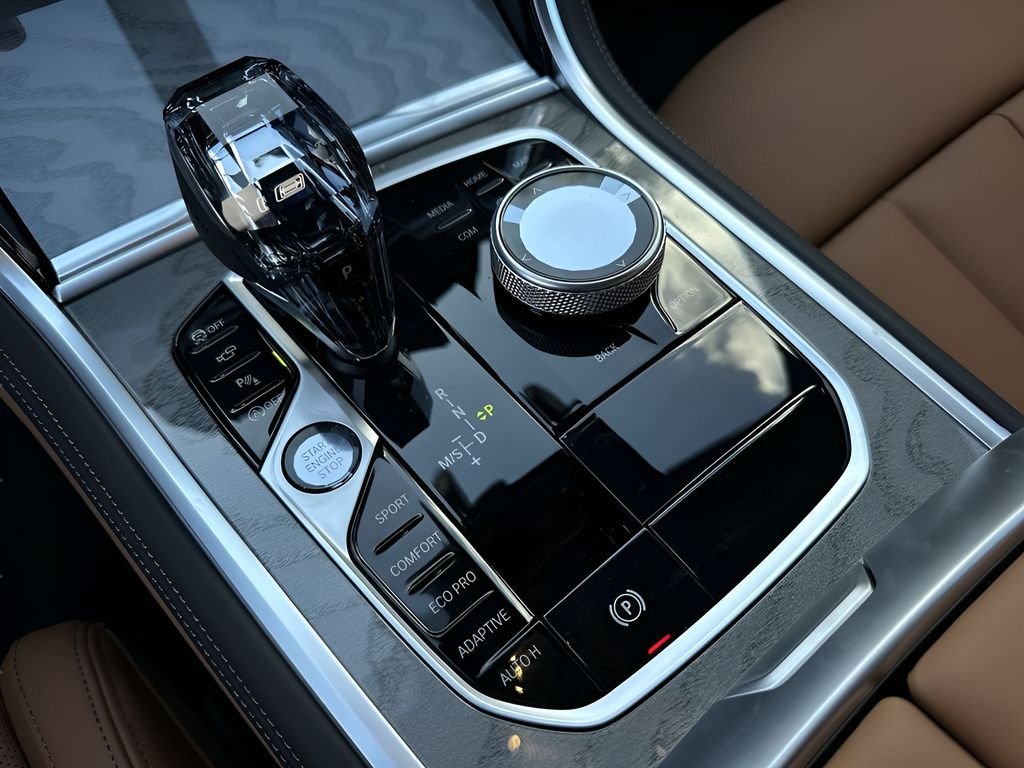 2026 BMW 8 Series 840i - Photo 24