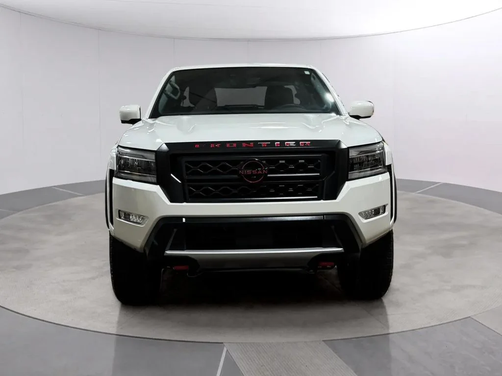 Certified Used 2024 Glacier White Nissan PRO-4X image 9