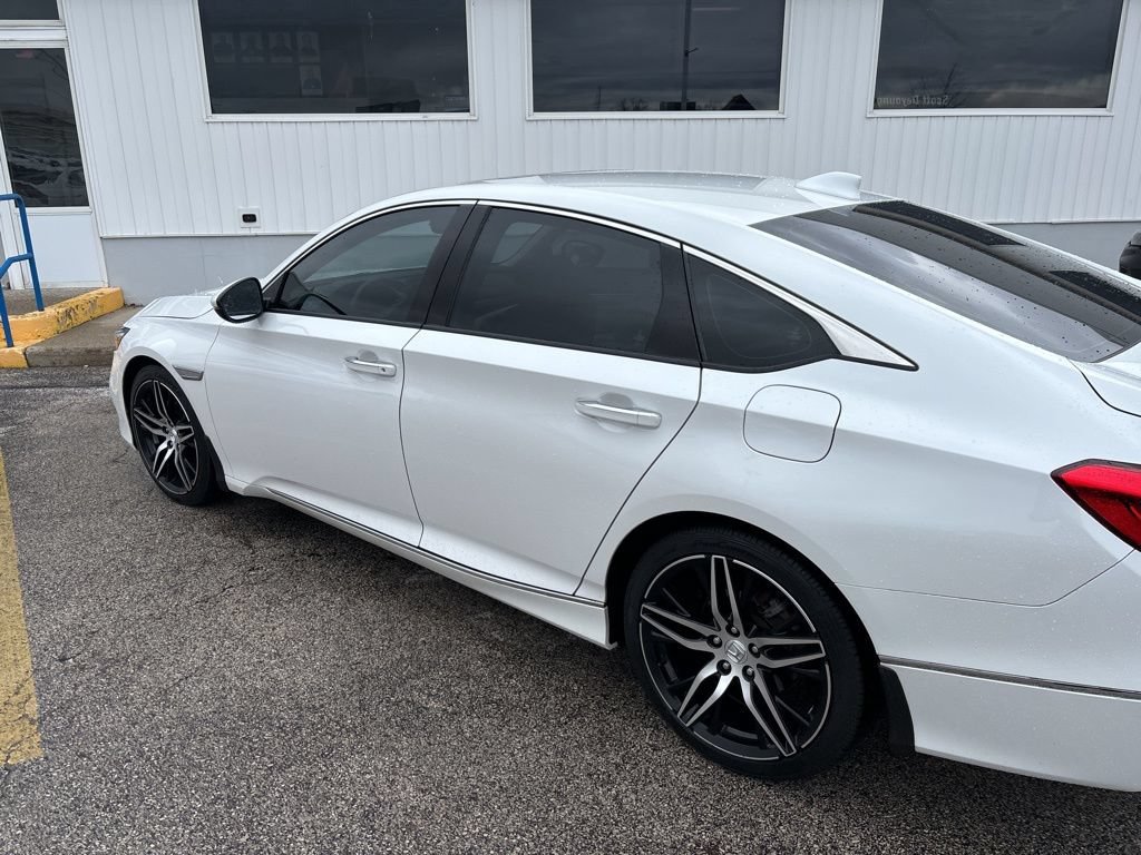 Used 2021  Honda Touring image 4