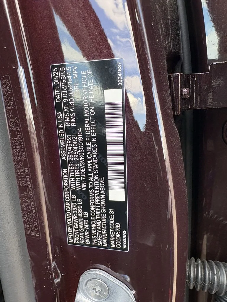 New 2025 Mulberry Red Volvo Plus image 27