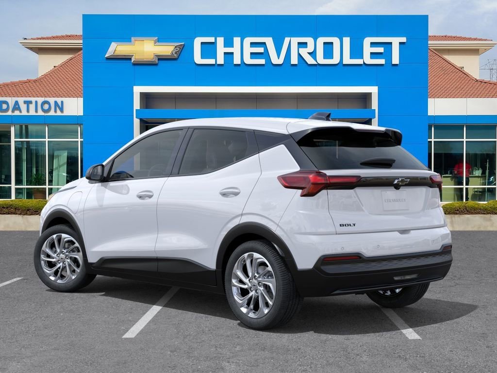 New 2027 Summit White Chevrolet LT image 3