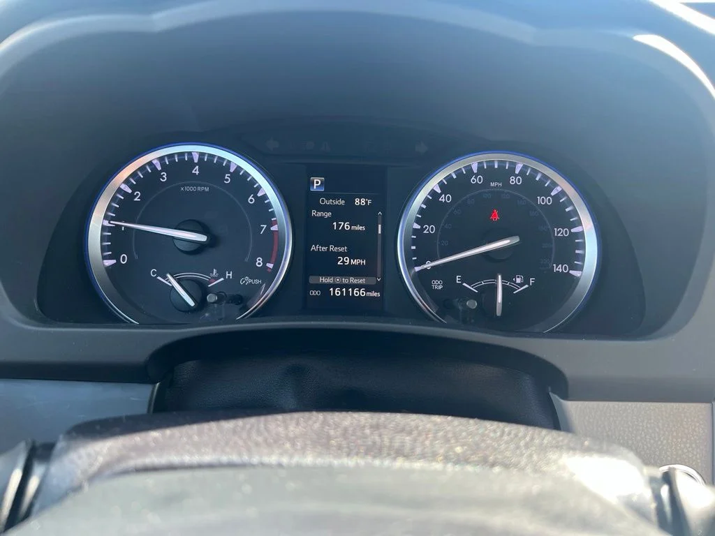 Used 2017 Blizzard Pearl Toyota XLE image 11