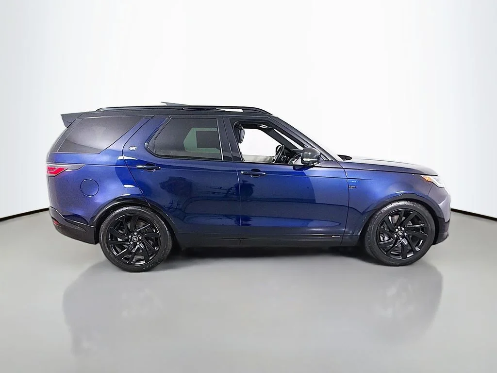 Used 2022 Portofino Blue Metallic Land Rover HSE R-Dynamic image 8