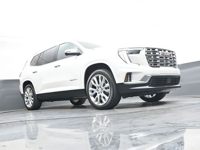 Used 2025 White GMC Denali image 30