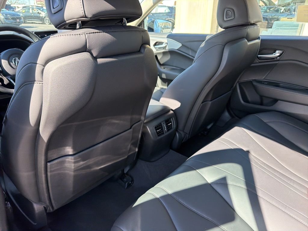 2023 Acura TLX Base - Photo 32