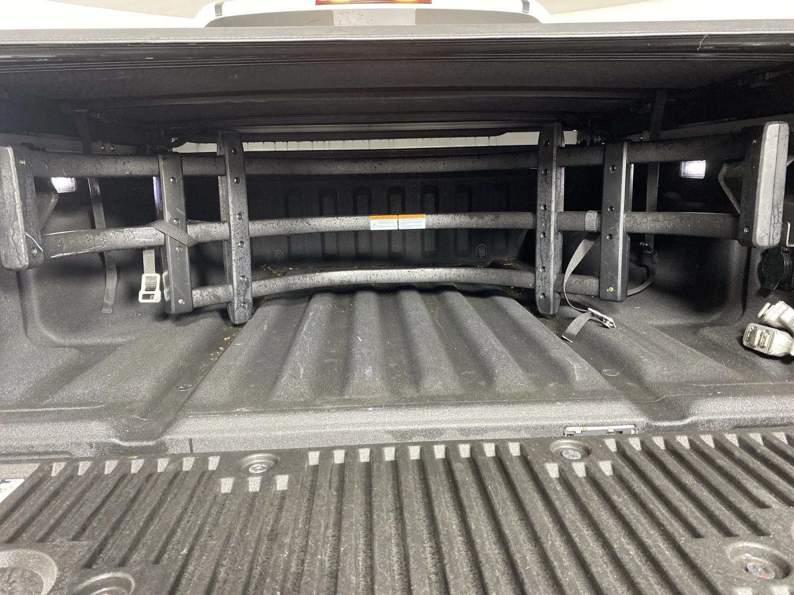 Used 2024 Wh Nissan SL image 26