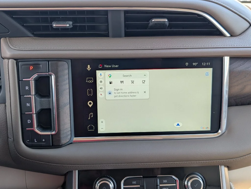 Used 2023 White GMC Denali image 24