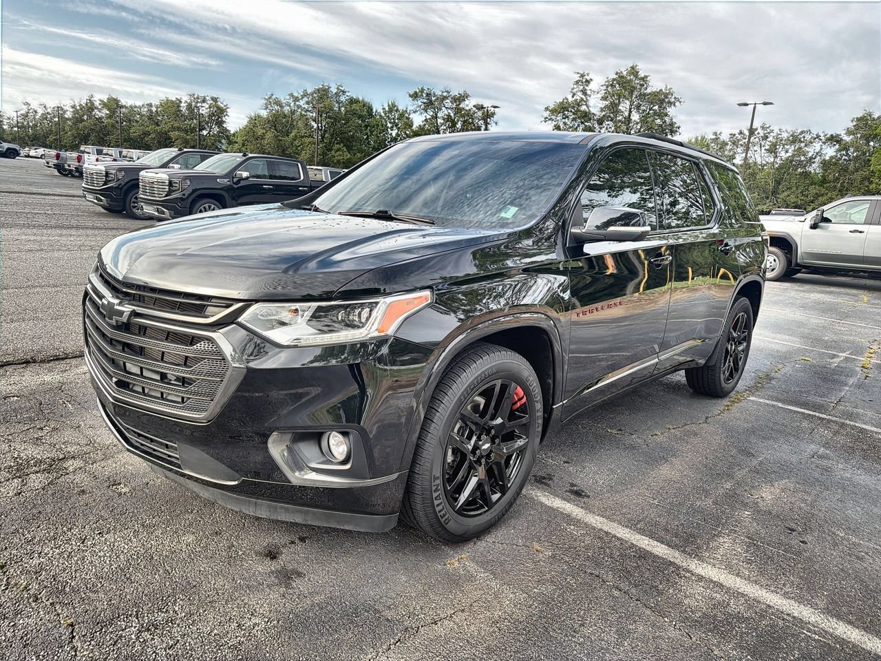 Used 2021 MOSAIC BLACK METALLIC Chevrolet Premier image 4