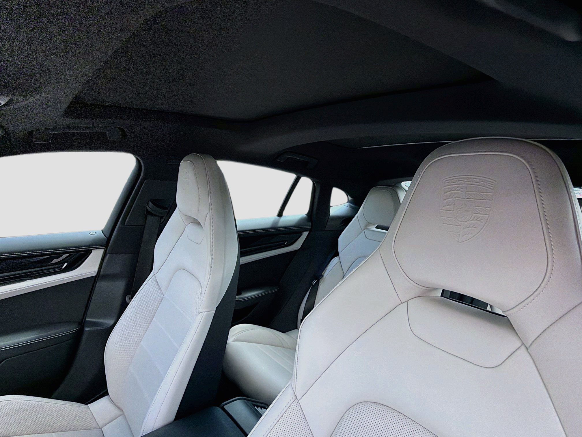 Used 2026 Chalk Porsche 4 E-Hybrid image 27