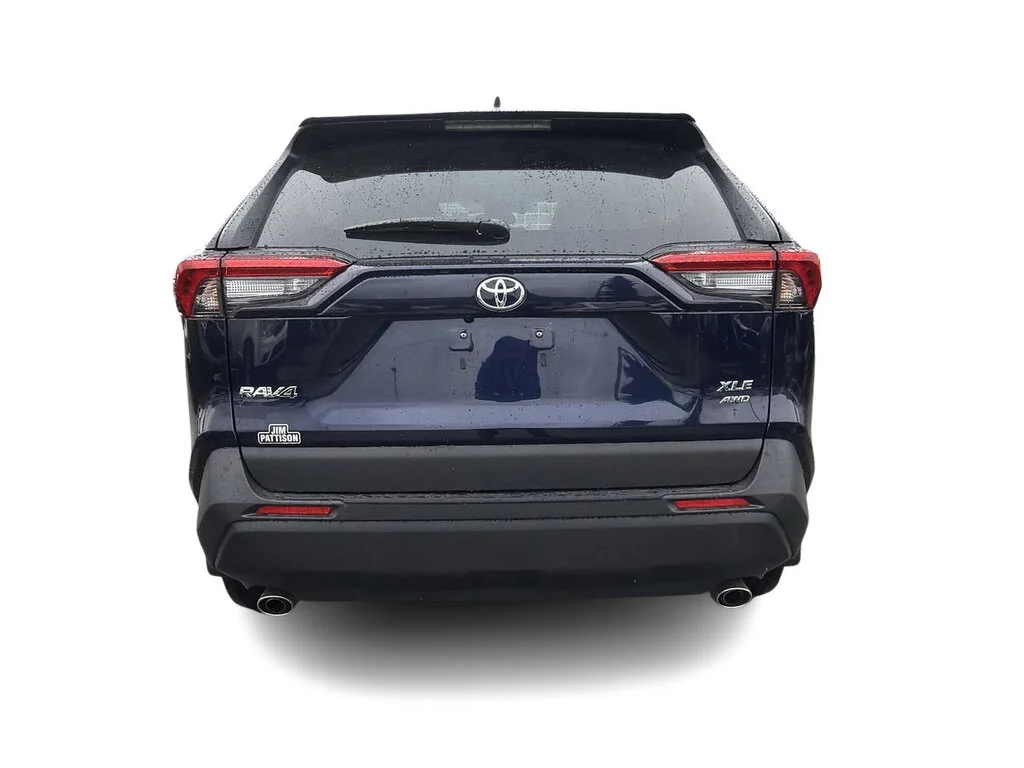 Used 2025 Blueprint Toyota XLE AWD Dilawri Certified   Local BC   1 OWNER image 12