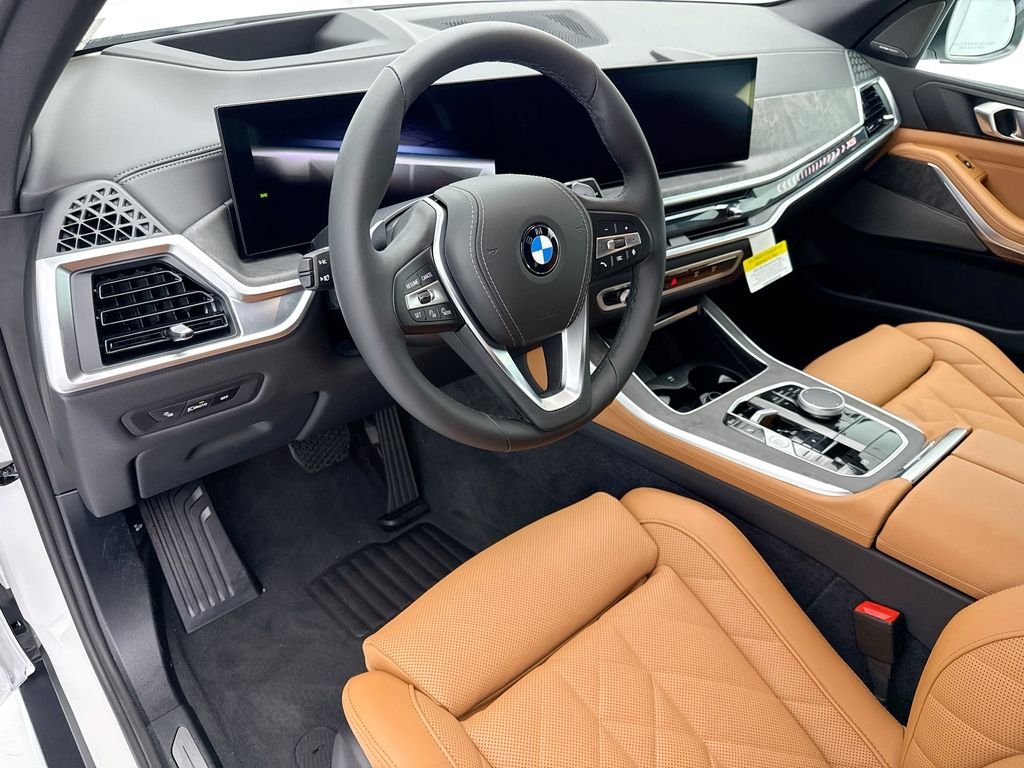New 2026 White Metallic BMW sDrive40i image 9