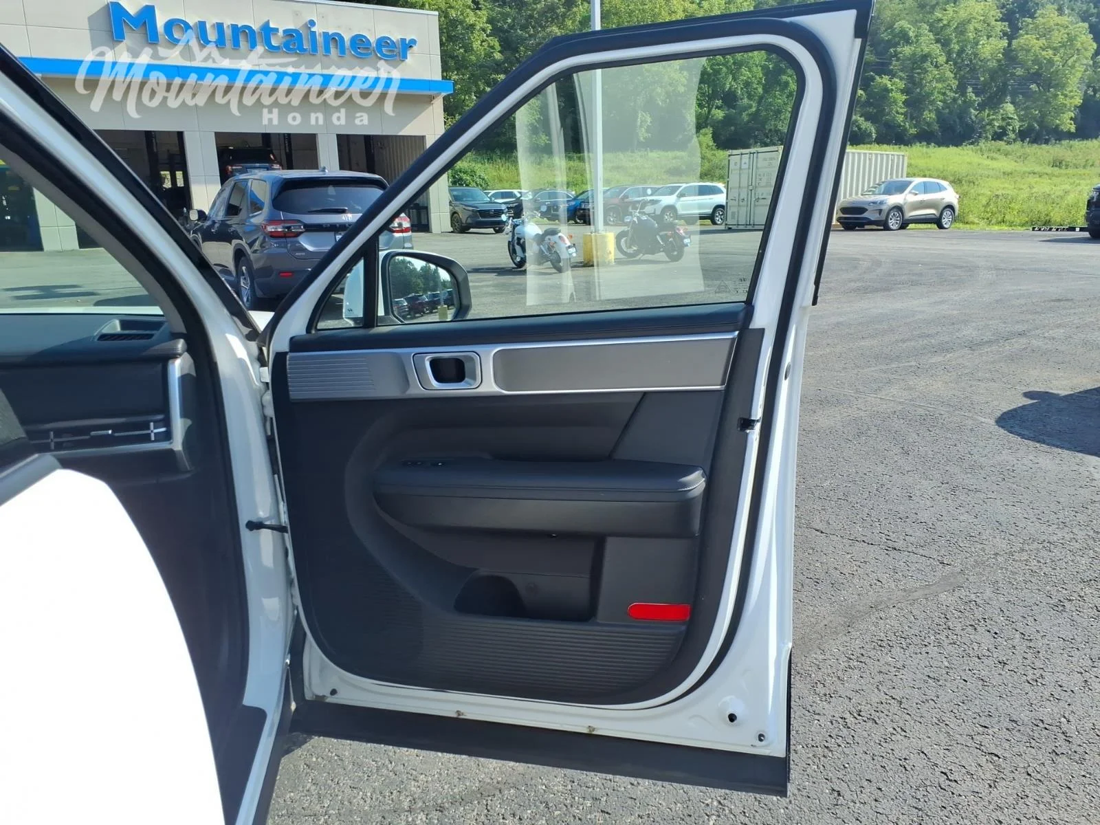 Used 2026 Serenity White Hyundai SEL image 18