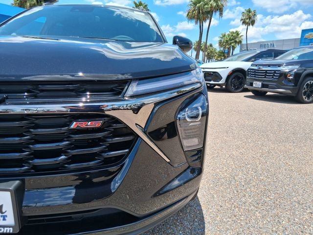 New 2026 Mosaic Black Metallic Chevrolet 2RS image 3