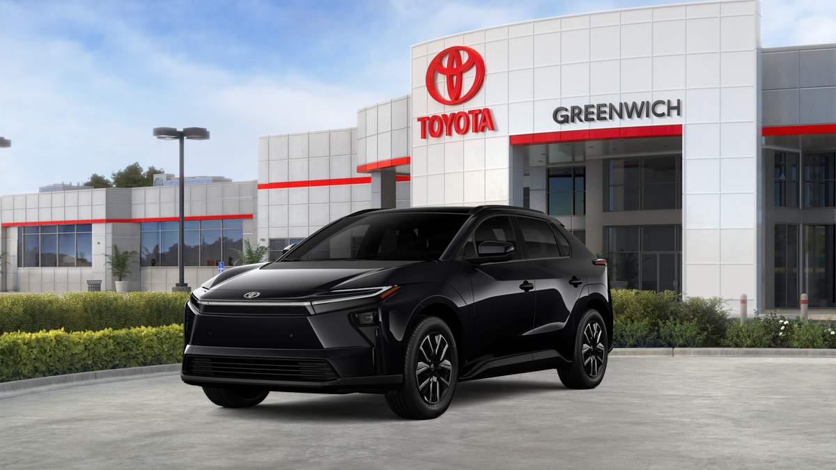 New 2026 Midnight Black Metallic Toyota XLE image 35