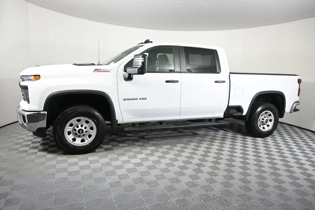 Used 2024 Chevrolet Silverado 2500HD Work Truck with VIN 2GC4YLE75R1118015 for sale in Forest Lake, Minnesota