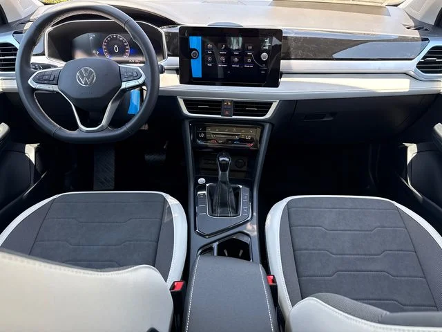 New 2026 Platinum Gray Metallic Volkswagen 1.5T SE image 25