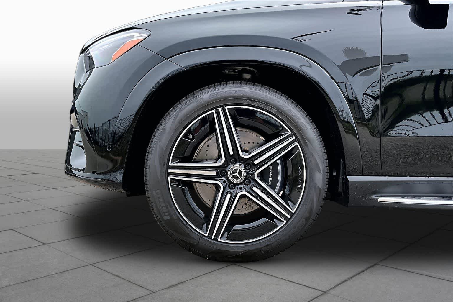 New 2026 Black Mercedes-Benz GLE 450 image 21