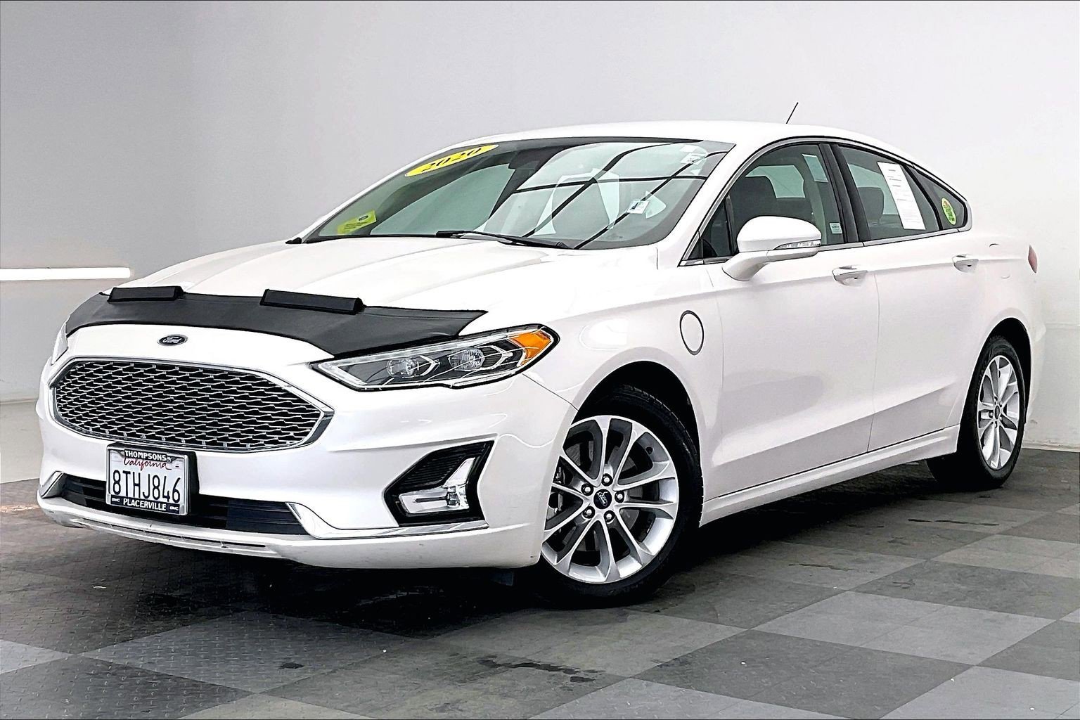 Used 2020 White Platinum Metallic Tri-Coat Ford Titanium image 12